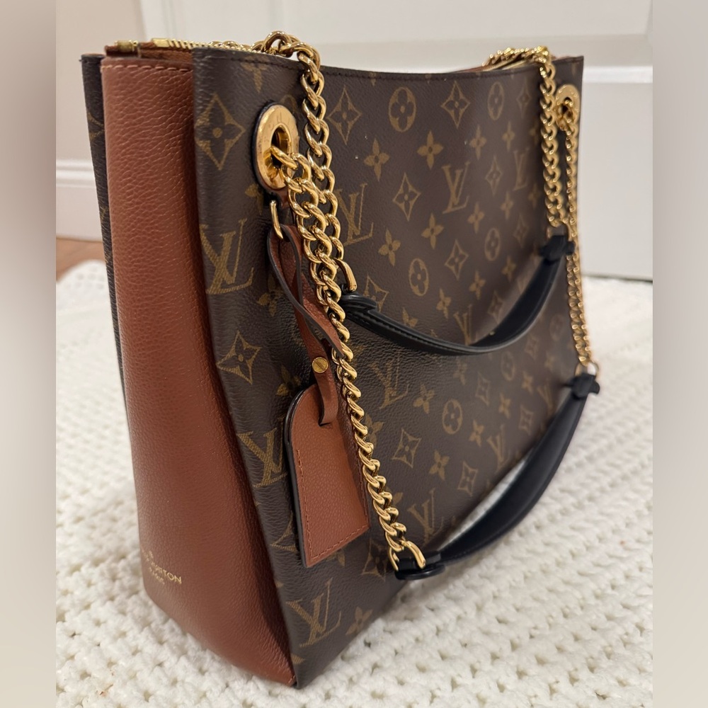 Louis Vuitton Monogram Surene MM Shoulder Bag - Picture 2 of 13